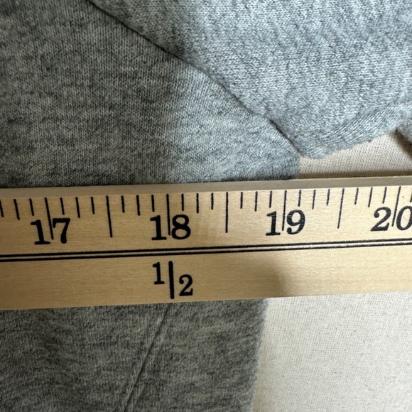 BCBGMaxAzria Heather‎ Grey Bead Embellished Sweatshirt Size S - Picture 6 of 7